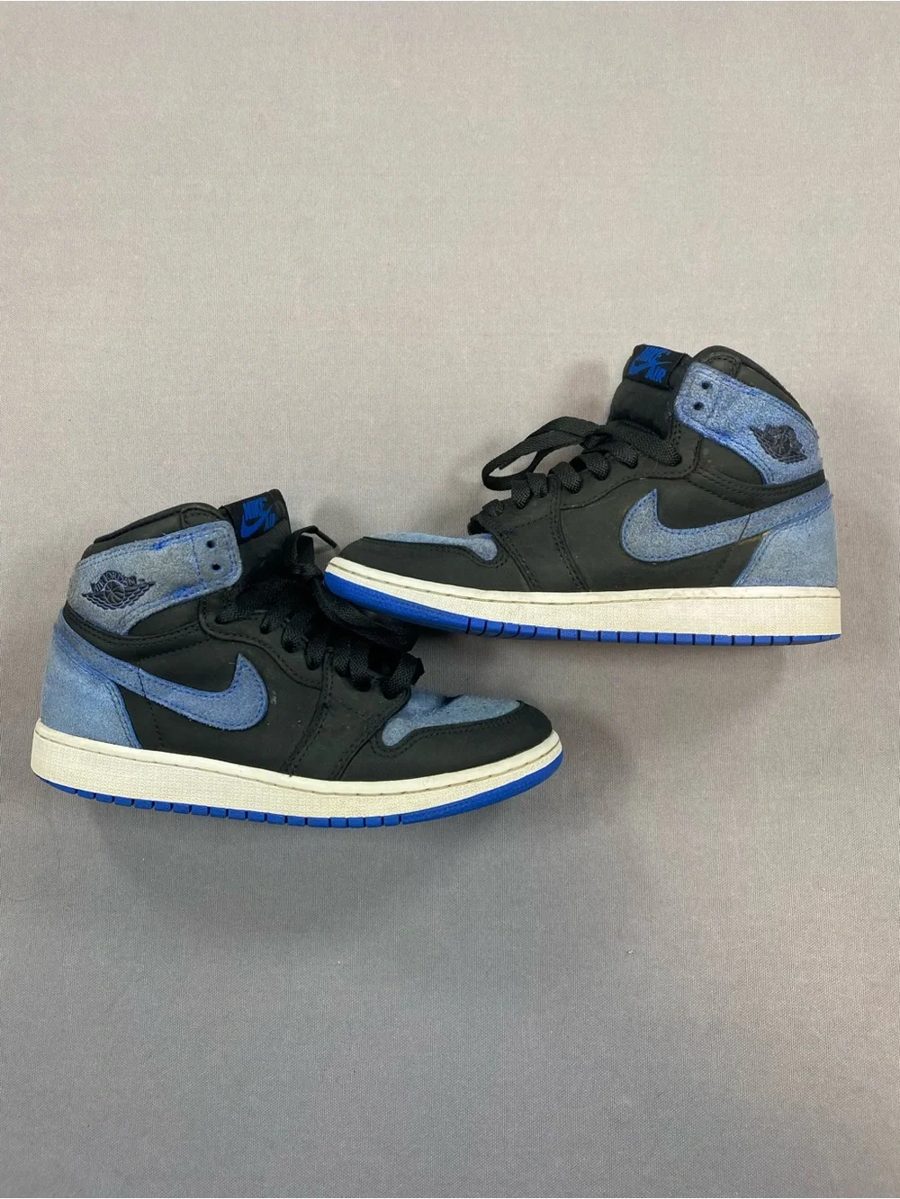 Jordan Kids High-Top Sneakers in Black and Blue